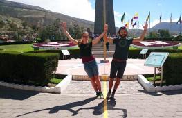 Die Mitte der Erde: Der Äquator in Ecuador oder der Schwindel des Jahrhunderts